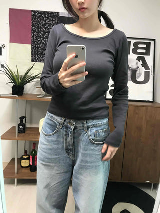 Modern Color Pigment Slim Fit Round Neck Long Sleeve Tee