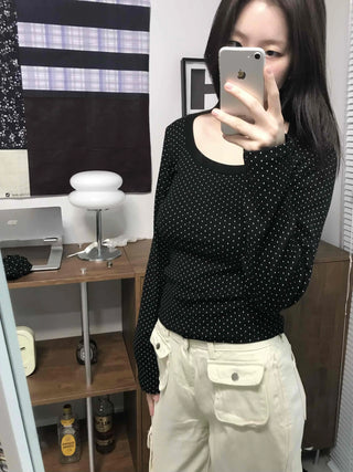 Comfy Basic All-Over Mini Dot Round T-shirt