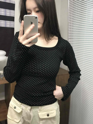 Comfy Basic All-Over Mini Dot Round T-shirt