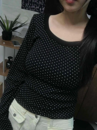 Comfy Basic All-Over Mini Dot Round T-shirt