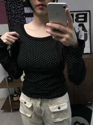 Comfy Basic All-Over Mini Dot Round T-shirt