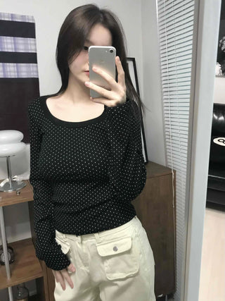 Comfy Basic All-Over Mini Dot Round T-shirt