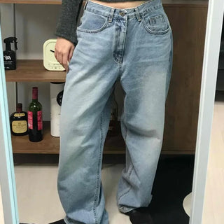 Retro Light Wash Balloon Fit Jeans