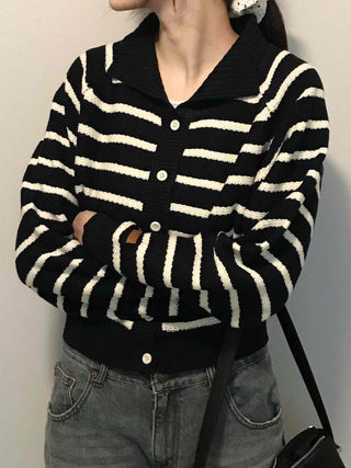 Center Button Border V-Neck Loose Fit Knit Cardigan