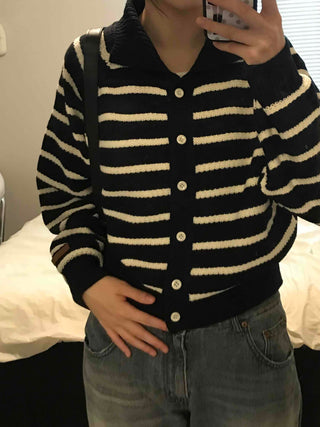 Center Button Border V-Neck Loose Fit Knit Cardigan