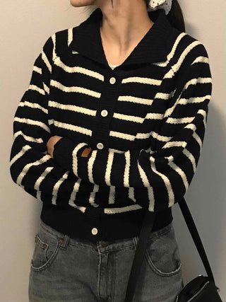 Center Button Border V-Neck Loose Fit Knit Cardigan