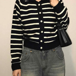 Center Button Border V-Neck Loose Fit Knit Cardigan