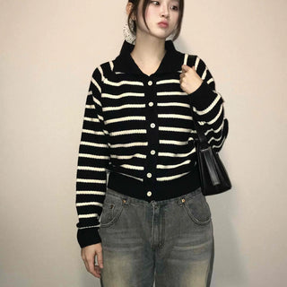 Center Button Border V-Neck Loose Fit Knit Cardigan