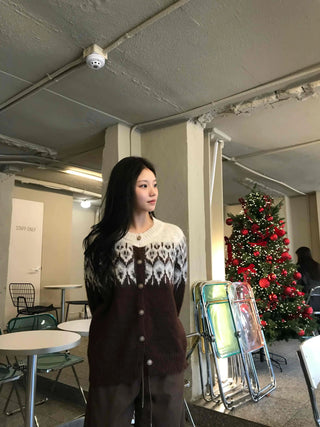 Fair Isle Jacquard Round Neck Shoulder Button Cardigan