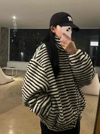 Striped Loose Fit Hooded Fleece Zip-Up