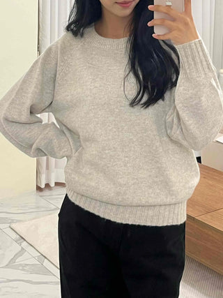 Minimal Simple Puff Sleeve Round Neck Knit