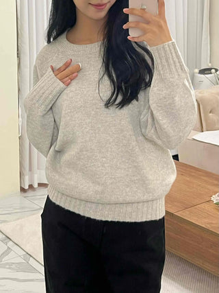 Minimal Simple Puff Sleeve Round Neck Knit