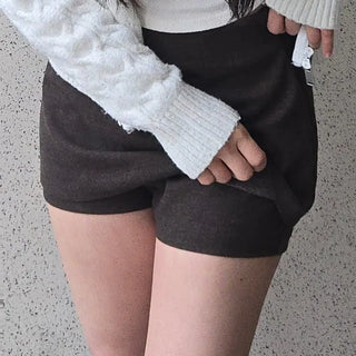 Modern Basic Mini Skirt Pants