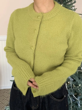 Cozy Fluffy Collarless Compact Short Cardigan