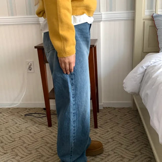Medium Wash Balloon Fit High-Waisted Denim Pants