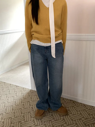 Medium Wash Balloon Fit High-Waisted Denim Pants