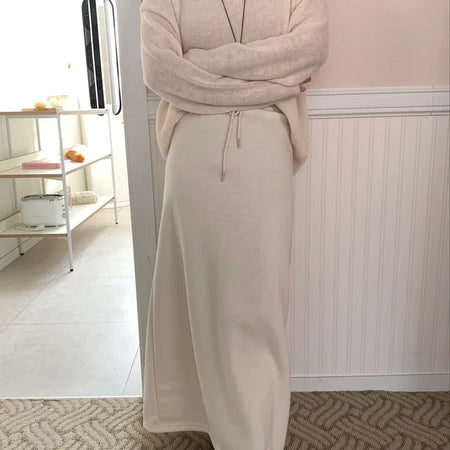 Minimal Drape Oversized Elastic Waist Long Skirt