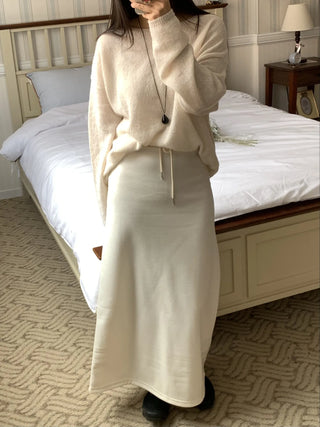 Minimal Drape Oversized Elastic Waist Long Skirt