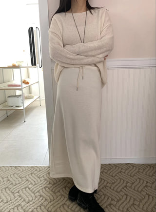 Minimal Drape Oversized Elastic Waist Long Skirt