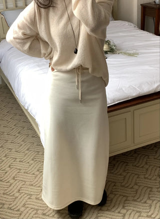 Minimal Drape Oversized Elastic Waist Long Skirt