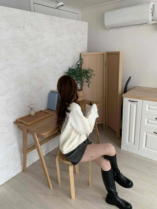 Comfort Volume Sleeve Basic Round Knit