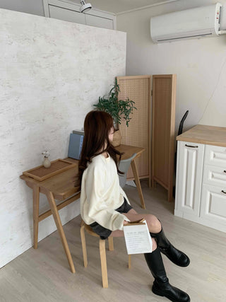 Comfort Volume Sleeve Basic Round Knit