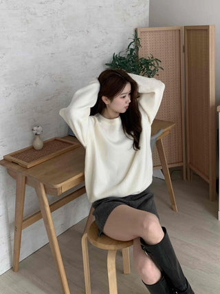 Comfort Volume Sleeve Basic Round Knit