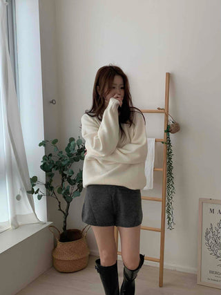 Comfort Volume Sleeve Basic Round Knit