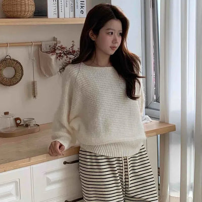 Soft Texture Boat Neck Wide Loose Fit Knit