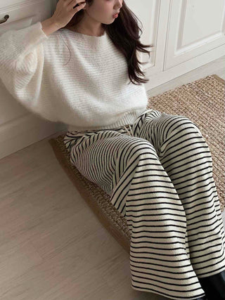 Soft Texture Boat Neck Wide Loose Fit Knit