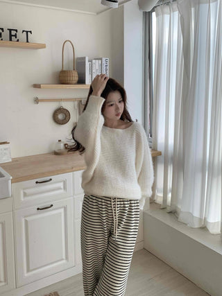 Soft Texture Boat Neck Wide Loose Fit Knit
