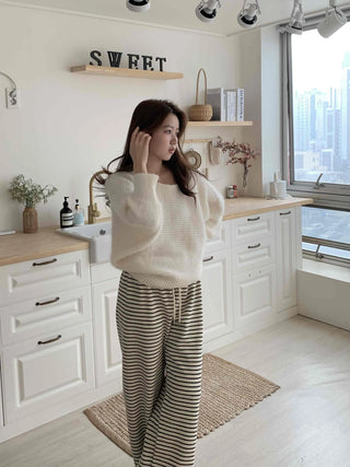 Soft Texture Boat Neck Wide Loose Fit Knit