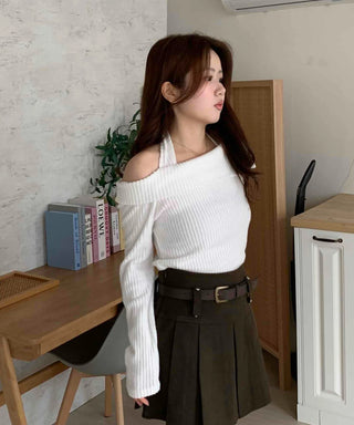 Off-shoulder Slim Ribbed Halter Neck T-shirt