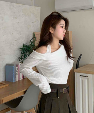 Off-shoulder Slim Ribbed Halter Neck T-shirt