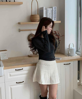 Soft Slim Fit Round Neck Ribbed Long Sleeve Tee