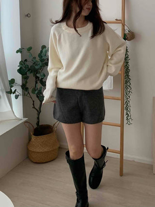 Relaxed Elastic Waist Knit Shorts