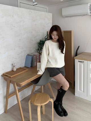 Relaxed Elastic Waist Knit Shorts