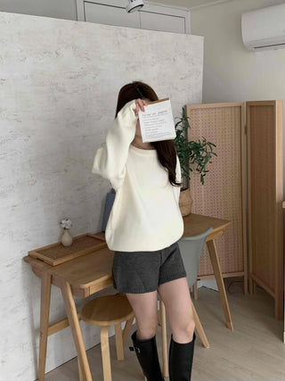 Relaxed Elastic Waist Knit Shorts