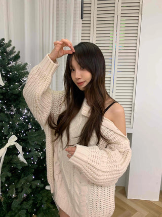 Off-shoulder Cable Knit Long Sleeve T-shirt