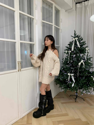 Off-shoulder Cable Knit Long Sleeve T-shirt