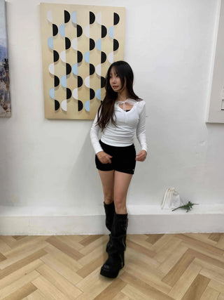 Slim Fit Round Neck T-shirt with Back Ribbon Tie Point