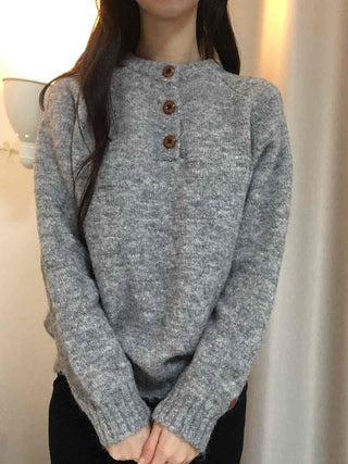 Soft Angora Wood Button Puff Knit