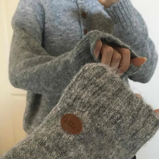 Soft Angora Wood Button Puff Knit