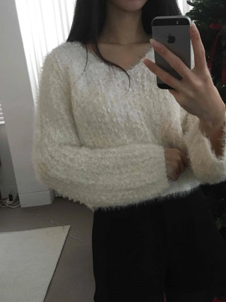 Fluffy Poodle V-neck Knit