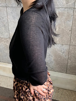Jeran Delicate See-through Button Crop Cardigan
