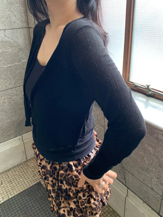 Jeran Delicate See-through Button Crop Cardigan