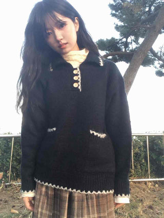 Sweet Pearl Color Block Round Neck Knit