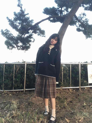 Sweet Pearl Color Block Round Neck Knit