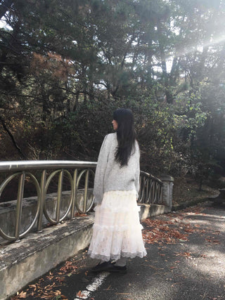 Round Knit Cardigan with Flower Embroidery Point
