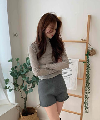 Slim Fit Turtleneck Ribbed Long Sleeve T-shirt